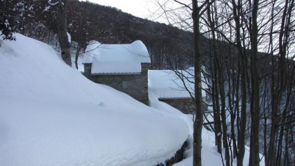 la costruzione incontrata a quota 1300 m. (16-1-2010)