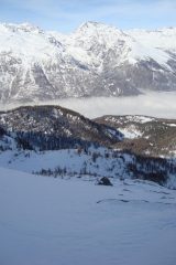 Il canale continua a dx del masso,  poi si piega a sinistra