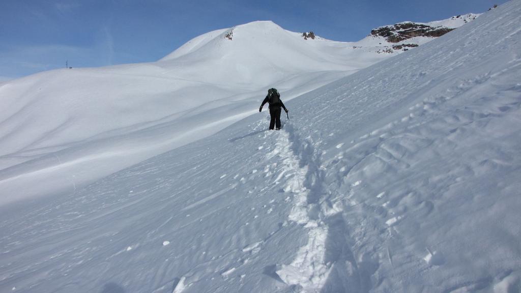 salendo nella parte alta del vallone, verso la Tete Dure (24-1-2010