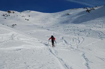 salendo nel valloncello-canale sotto la punta