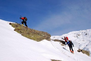all'uscita dei ripidi pendii sopra la gorgia