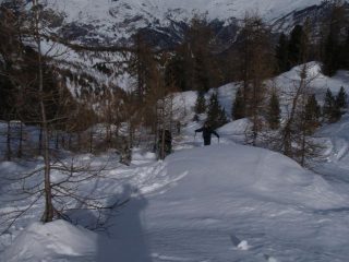 salita dentro al ripido canale