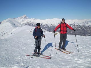 sul cornet con birrone alle spalle