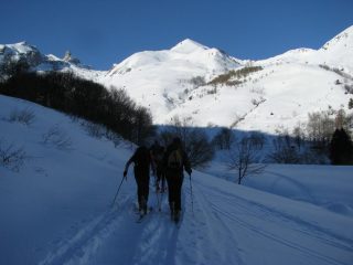 Salendo nel vallone verso il Chiamossero