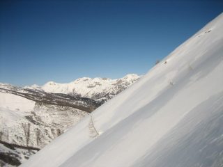 <più si sale più aumenta il ghiaccio fino ad esserci dentro come in una trappola.