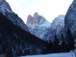  Le tre cime di Lavaredo dalla valle della Rienza