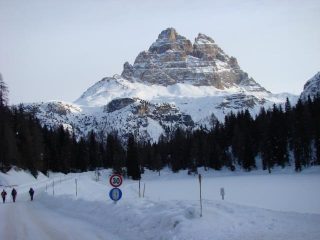 il gruppo delle tre Cime dalla partenza
