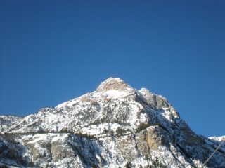 La Guglia sembra attenderci