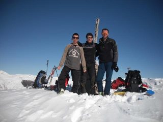 in cima