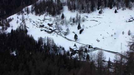 Saint Jacques vista dall'Alpe Raccard (14-2-2010)