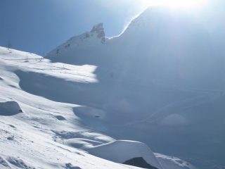 salita e discesa proprio sotto il colle