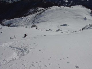 Scendendo sulla spalla