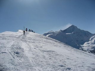 in punta al cospetto della Grivola