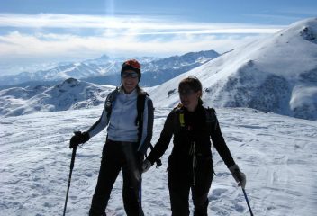 ...Paola e Stefy all'arrivo in punta...