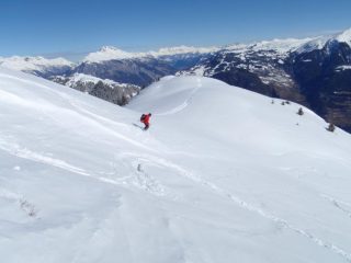 in discesa sotto la cima