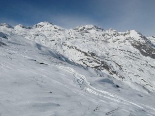 Da dx a sx: Punta del Mariasco, Punta Liamau, Monfandì e Giavino
