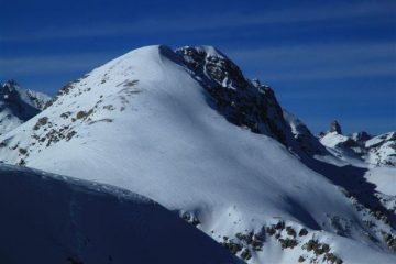 Il maestoso costone del Bego