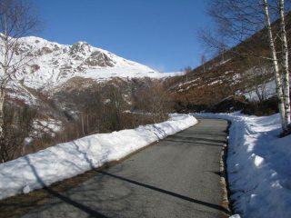 La Punta Frera o Paradiso vista dalla strada poco dopo la Visitazione