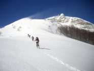 Iniziano i pendii prima della vetta.. ed inizia il vento!