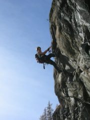 lungo la ferrata delle guide