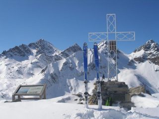 la croce sul colle