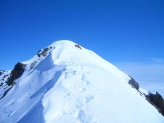 la  cresta verso la cima