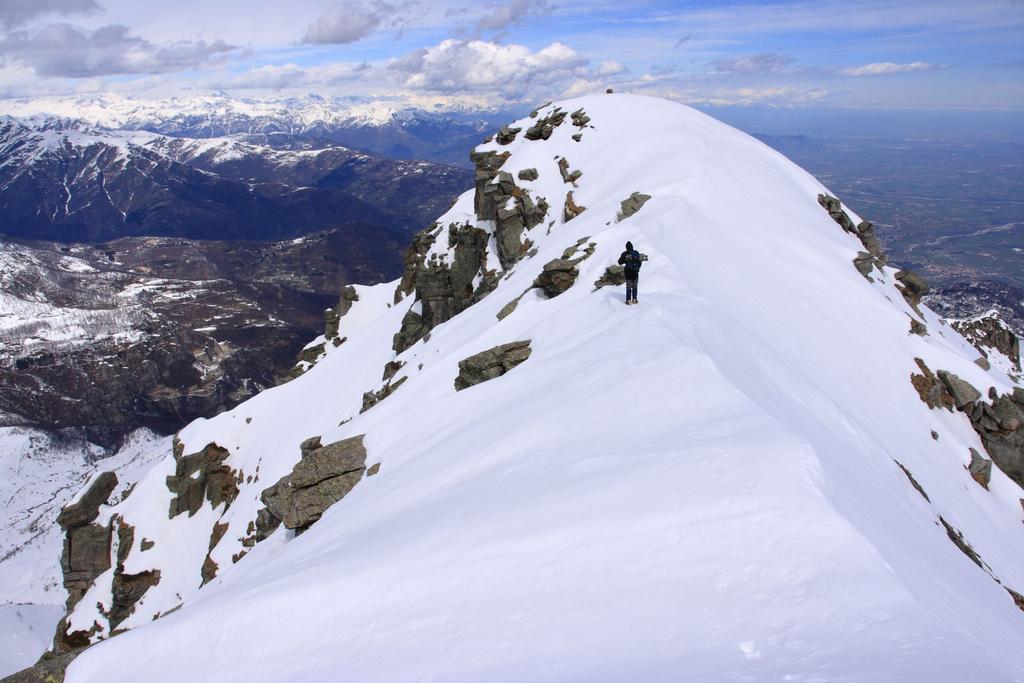 la cresta che porta alla Punta Ostanetta (27-3-2010)