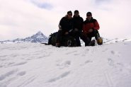 Maria Carla, Davide e Stelvio in vetta alla Ostanetta (27-3-2010)