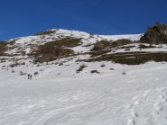 Al centro la dorsale di salita