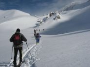 il plotone sta per raggiungere il colle trois fr.min.