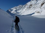 Edgarda sta per attraversare il lago soprano
