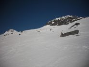 Daniel ammira gli stupendi pendii appena scesi