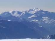 Il Monte Generoso e Il Monte Crocione visti dalla cima del Bregagno
