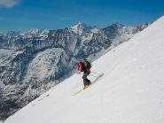 discsa su terreno sostenuto ma neve stupenda