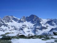 Sulla cima guardando il gruppo del Bernina