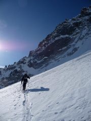 verso la base della parete
