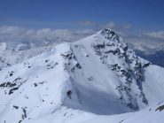 Il Monte Confinale e il bivacco Del Piero visti dalla cima della Manzina