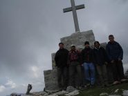 Lo sò,... è storta! L'ho fatta con l'autoscatto. Cmq si capisce che siamo noi 5! ;-)