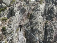 Antonella sul ponte tibetano