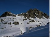 Le rocce del Nivolet dai pressi del lago Agnel