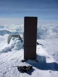 mi aspettavo una croce...invece....un pezzo di ferro....scandaloso....