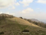 Il sentiero di cresta a sinistra