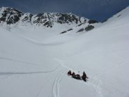 al fondo la via normale verso il colle di Malacosta, a destra (fuori foto) si va al canale