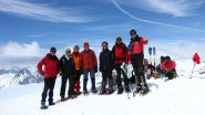 foto di gruppo in vetta alla Malacosta (25-4-2010)