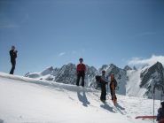 Sulla cornice del colletto.