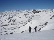 sullo sfondo a destra: les Aiguilles d'Arves