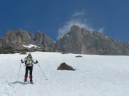 Fracnesca e sullo sfondo la Tour Termier