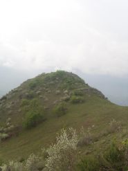 03 - arrivo al Truc S.Martino dal lato NE... dal lato S - SO è verticale sull'orrido di Foresto