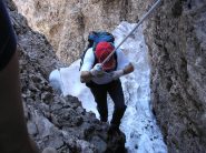 grande Eugenio in un passaggio su neve residua