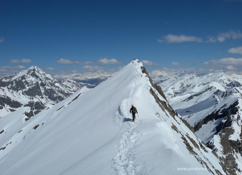 mark con Bill&Dario di sfondo